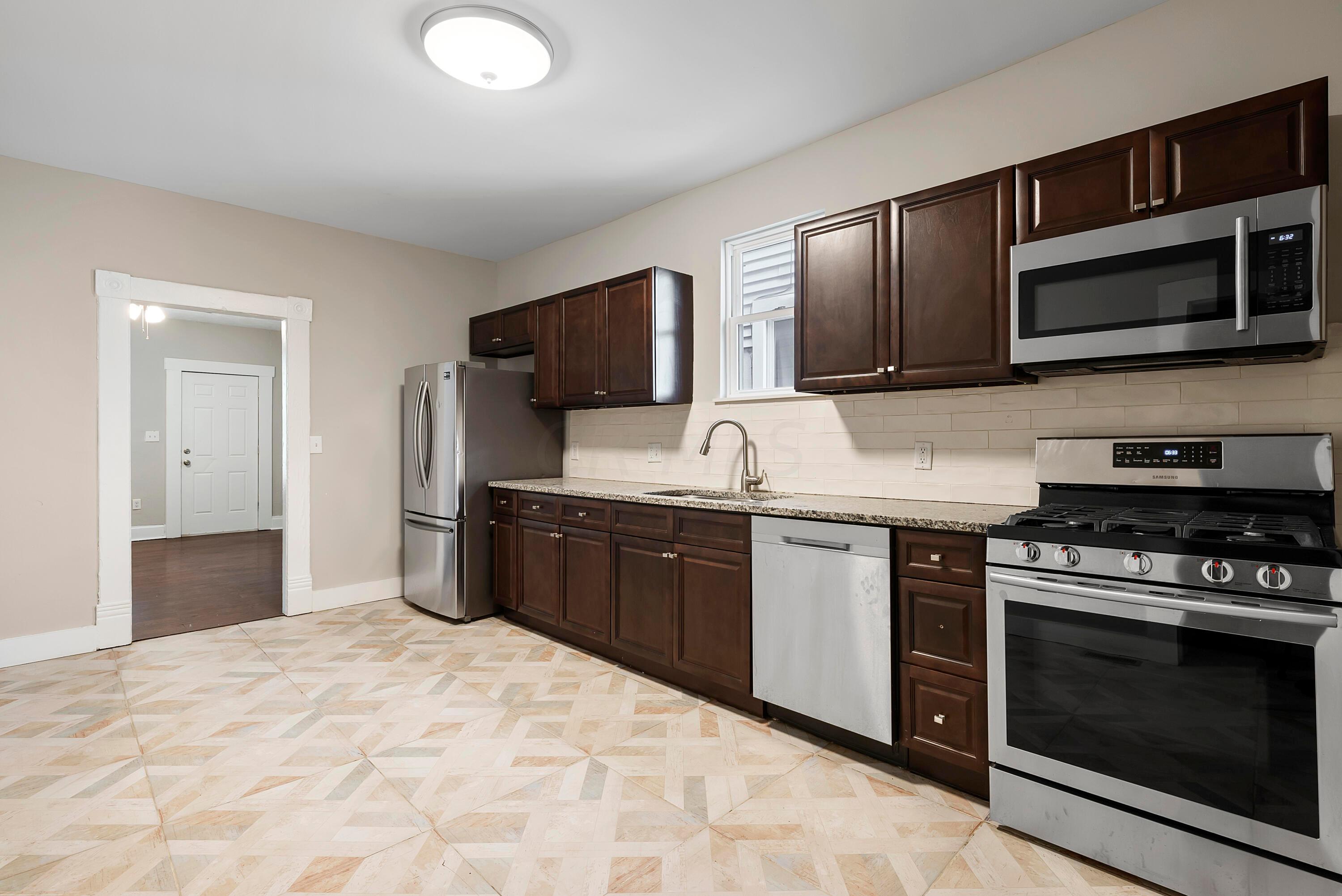 85-87 Reeb Avenue Columbus, OH 43207 - Photo 30 of 37 DSC03488