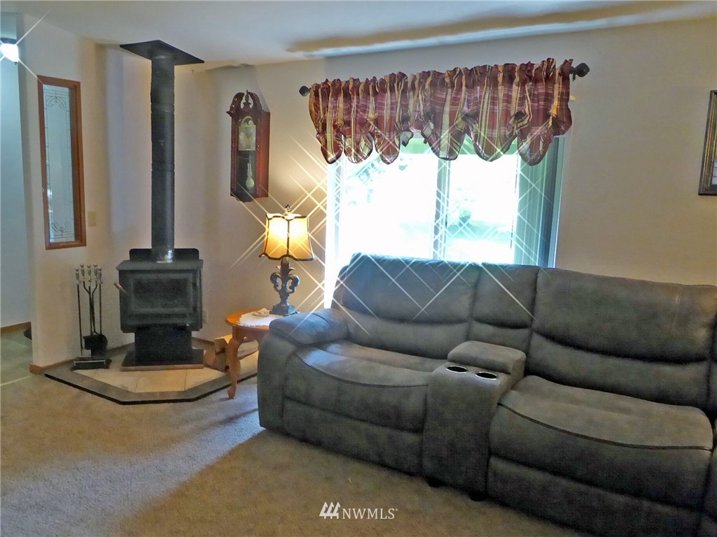 8326 183rd Avenue Southwest Rochester, WA 98579 - Photo 7 of 22