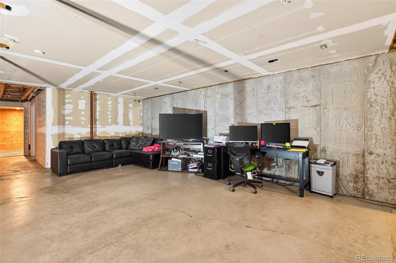 11470 Riverdale Road Denver, CO 80233 - Photo 30 of 50