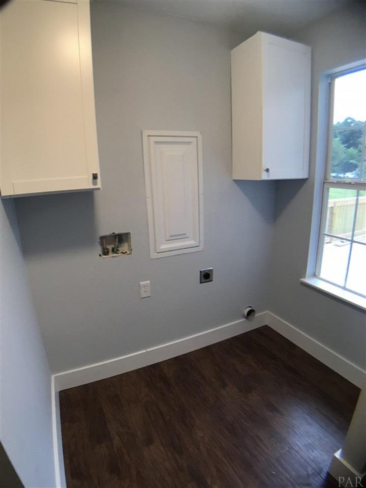 4163 Woodville Road Milton, FL 32583 - Photo 9 of 13