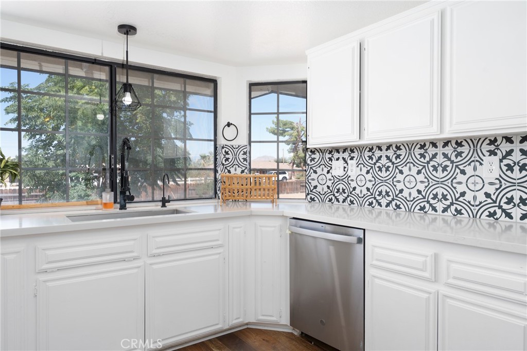 16433 Ocotilla Road Apple Valley, CA 92307 - Photo 12 of 43