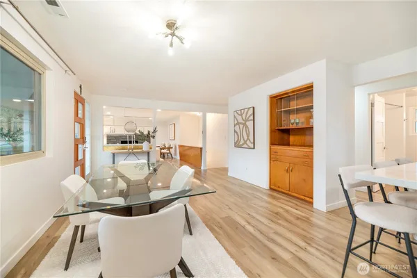 $925,000 | 8802 Del Campo Drive, Everett, WA 98208