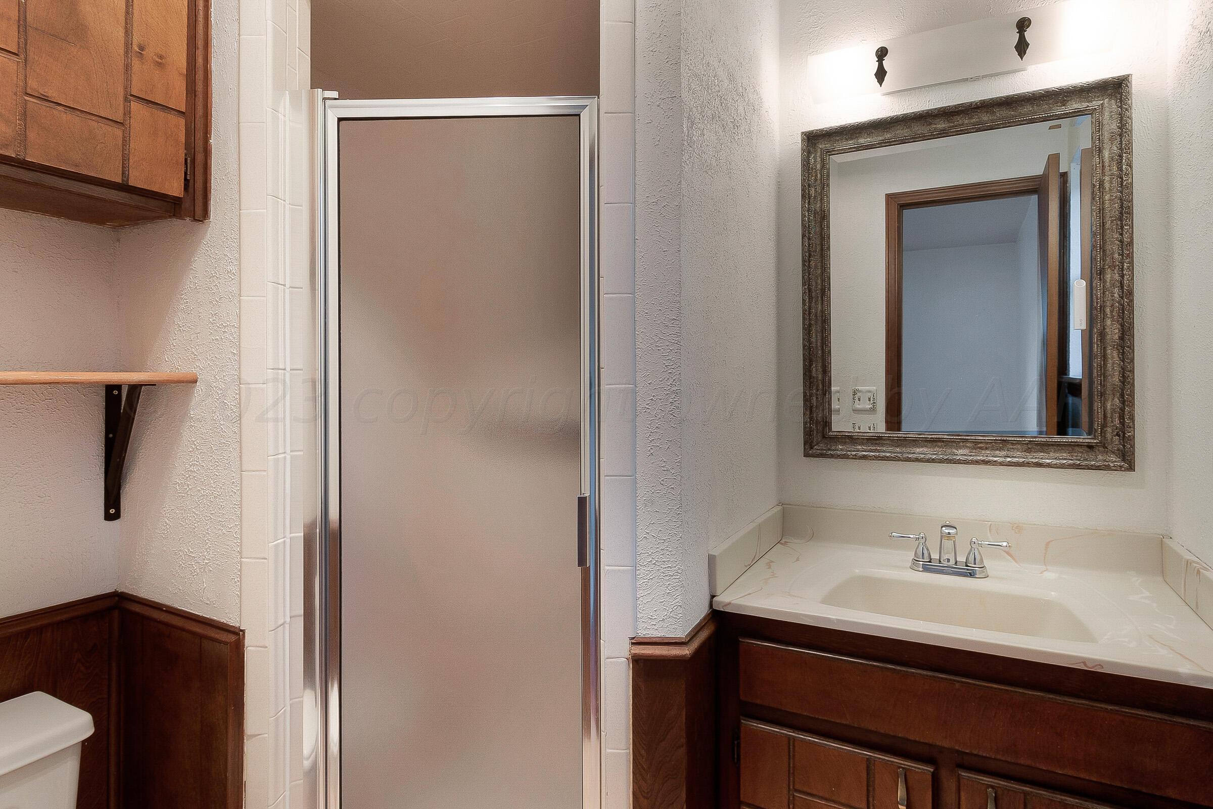 4600 Scotswood Drive Amarillo, TX 79110 - Photo 16 of 24 016_Master Bathroom