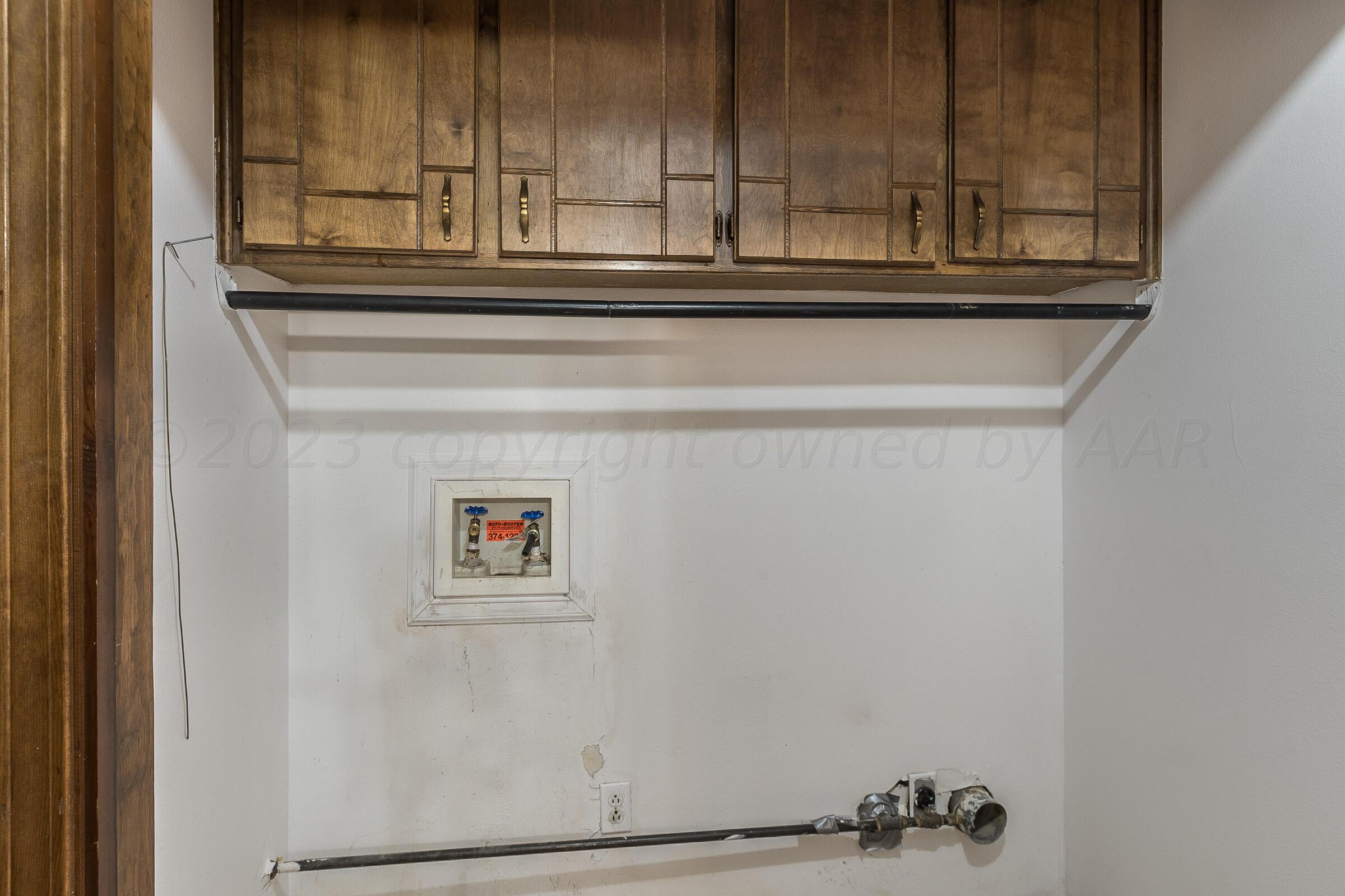 4600 Scotswood Drive Amarillo, TX 79110 - Photo 20 of 24 020_Laundry Area
