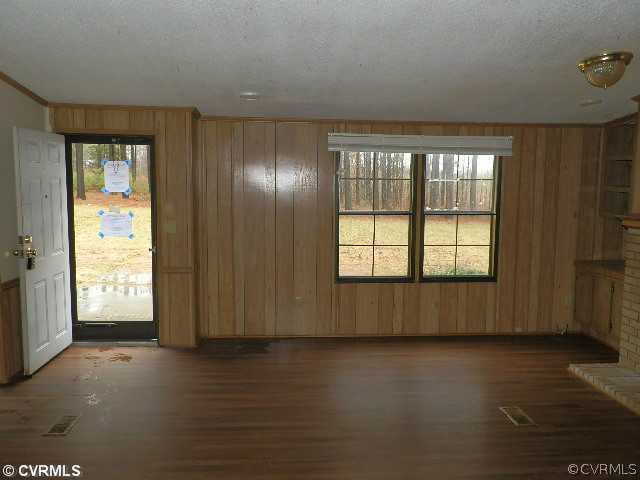 2138 Old Poole Road Alberta, VA 23821 - Photo 3 of 24 Gallery Image 3