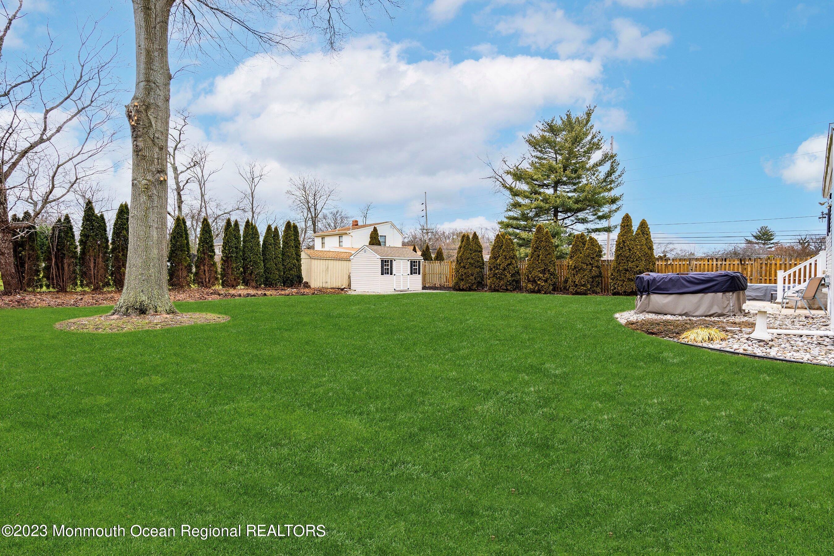 554 Hopping Road Belford, NJ 07718 - Photo 23 of 26