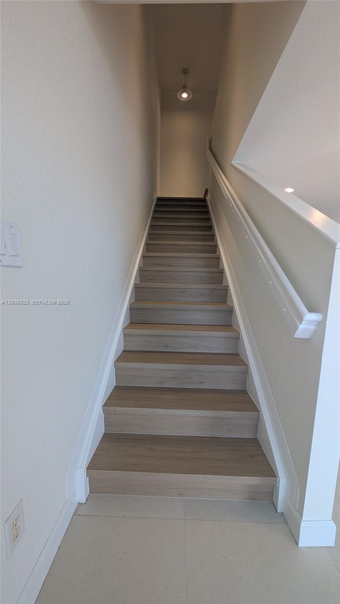 5910 Royal Way Tamarac, FL 33321 - Photo 21 of 36 a view of entryway