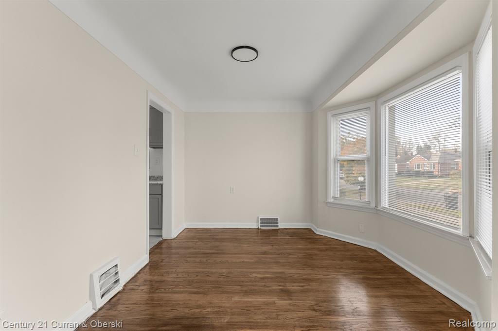9962 Whitcomb Detroit, MI 48227 - Photo 8 of 32 Gallery Image 8