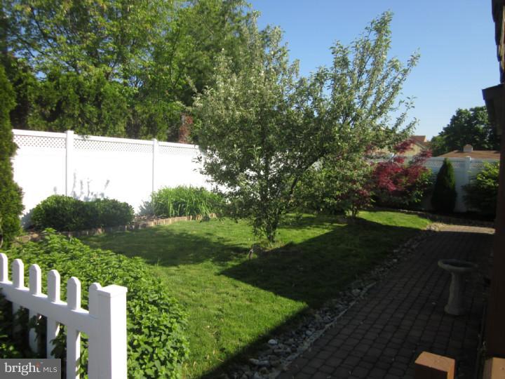 2240 Rittenhouse Square Bensalem, PA 19020 - Photo 21 of 23 Gallery Image 21