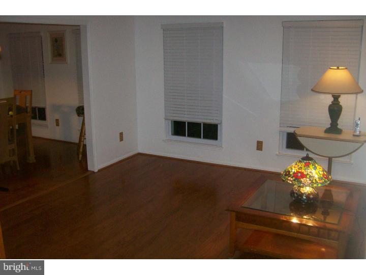 2240 Rittenhouse Square Bensalem, PA 19020 - Photo 7 of 23 Living Room