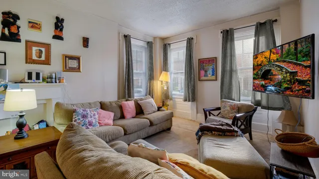 $279,900 | 1003 DeKalb Street, Norristown, PA 19401