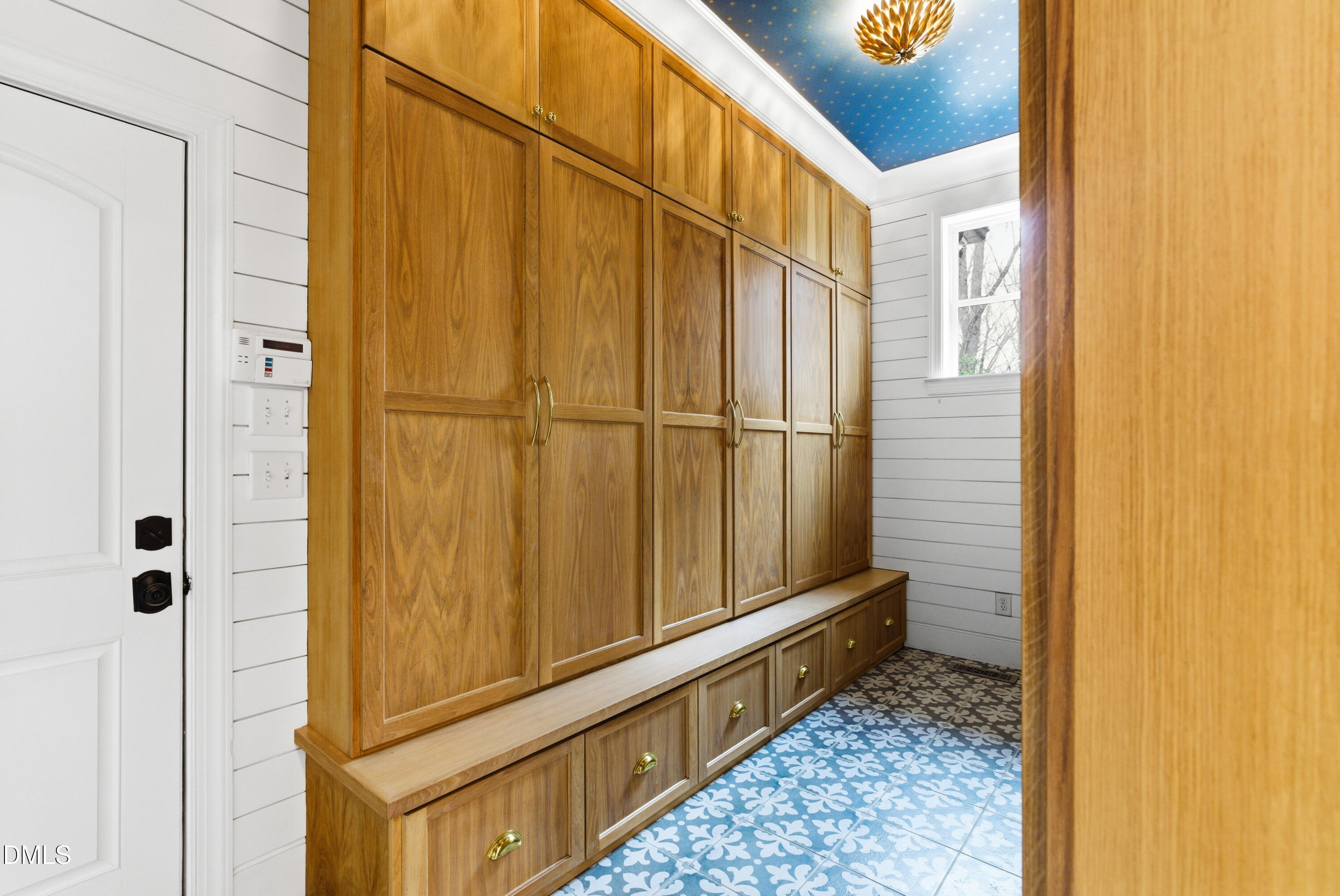 1528 Eglantyne Court Raleigh, NC 27613 - Photo 32 of 99 a bathroom with a shower