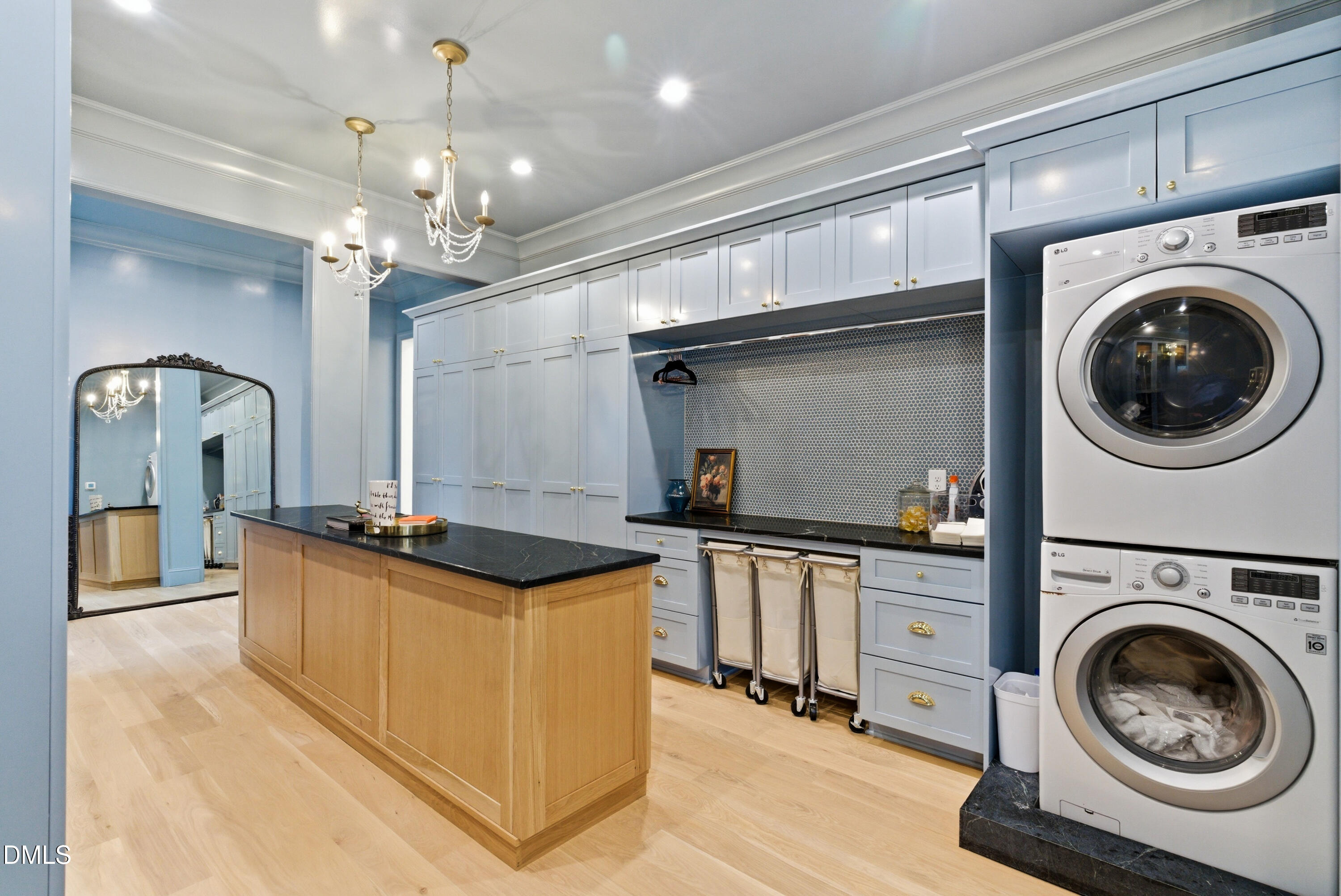 1528 Eglantyne Court Raleigh, NC 27613 - Photo 47 of 99 CV_Eglantyne_360.ARW