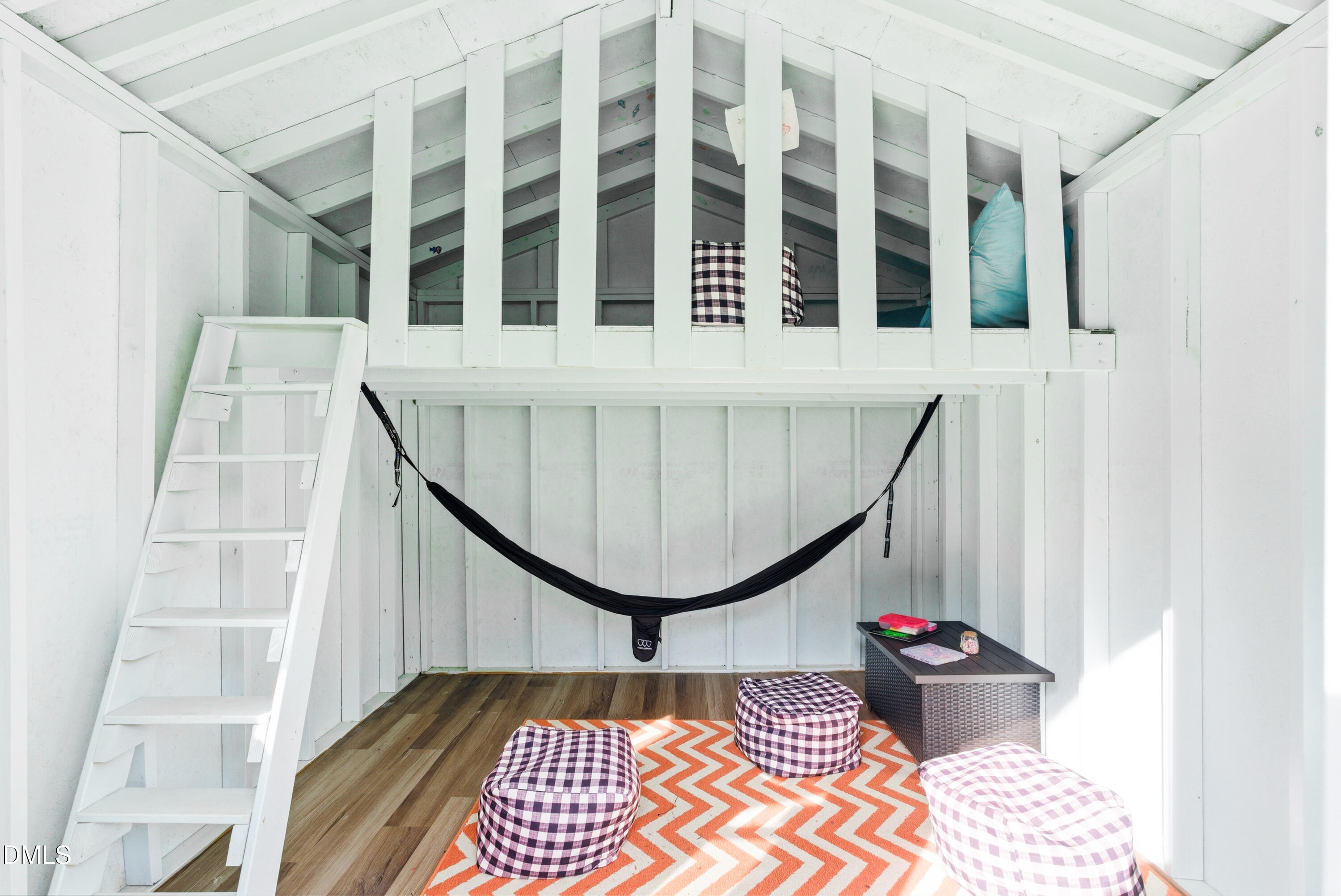 1528 Eglantyne Court Raleigh, NC 27613 - Photo 91 of 99 CV_Eglantyne_515.ARW