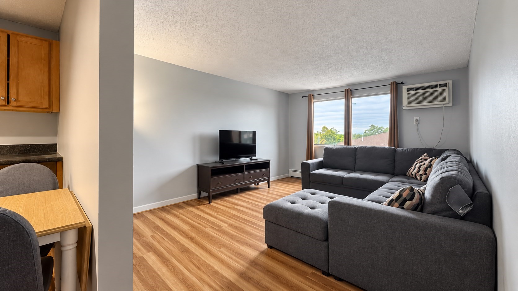 545 Calef Road, Unit 23 Manchester, NH 03103 - Photo 11 of 20 Gallery Image 11