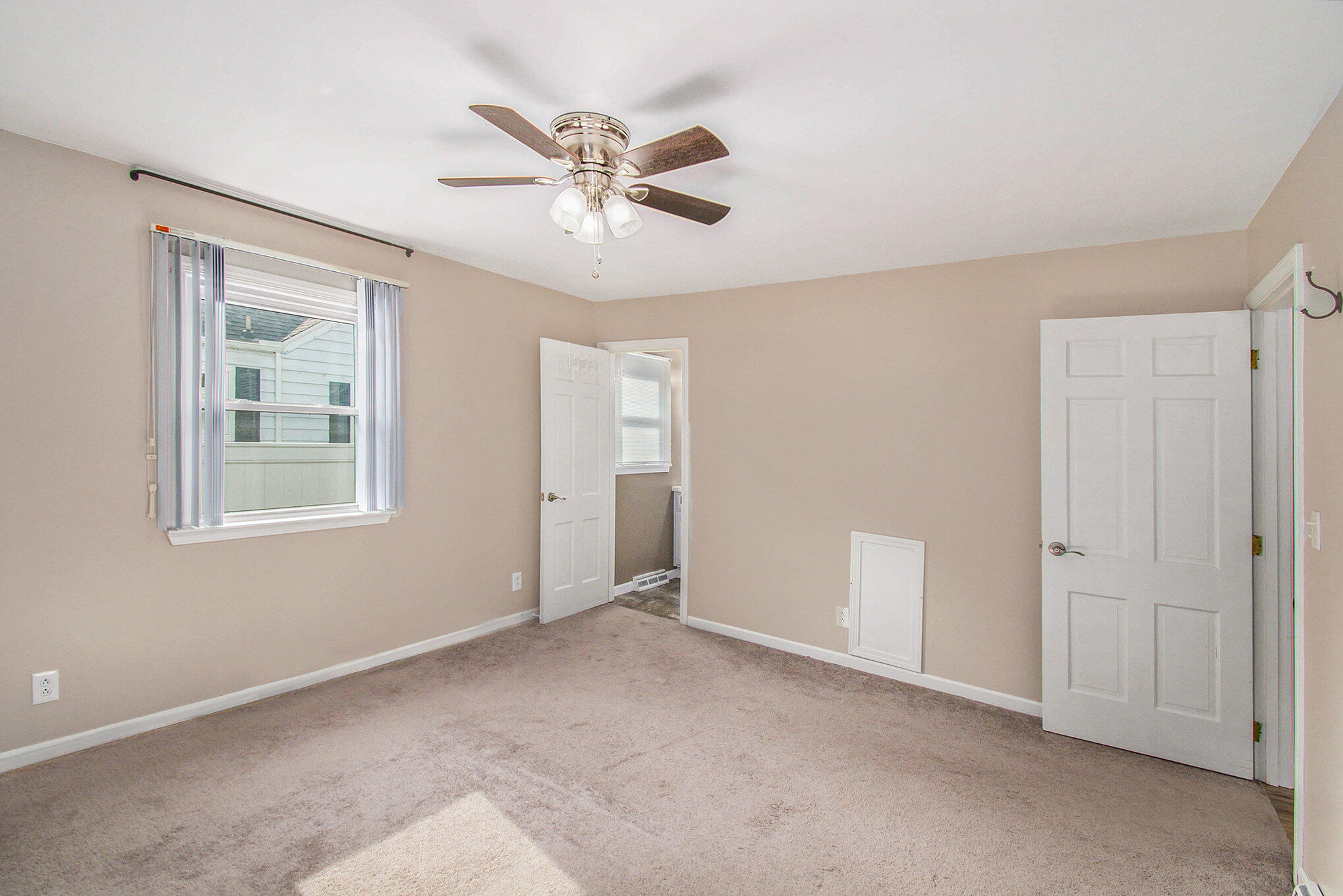 724 Crescent Road Jackson, MI 49203 - Photo 11 of 25 016_ndp6023