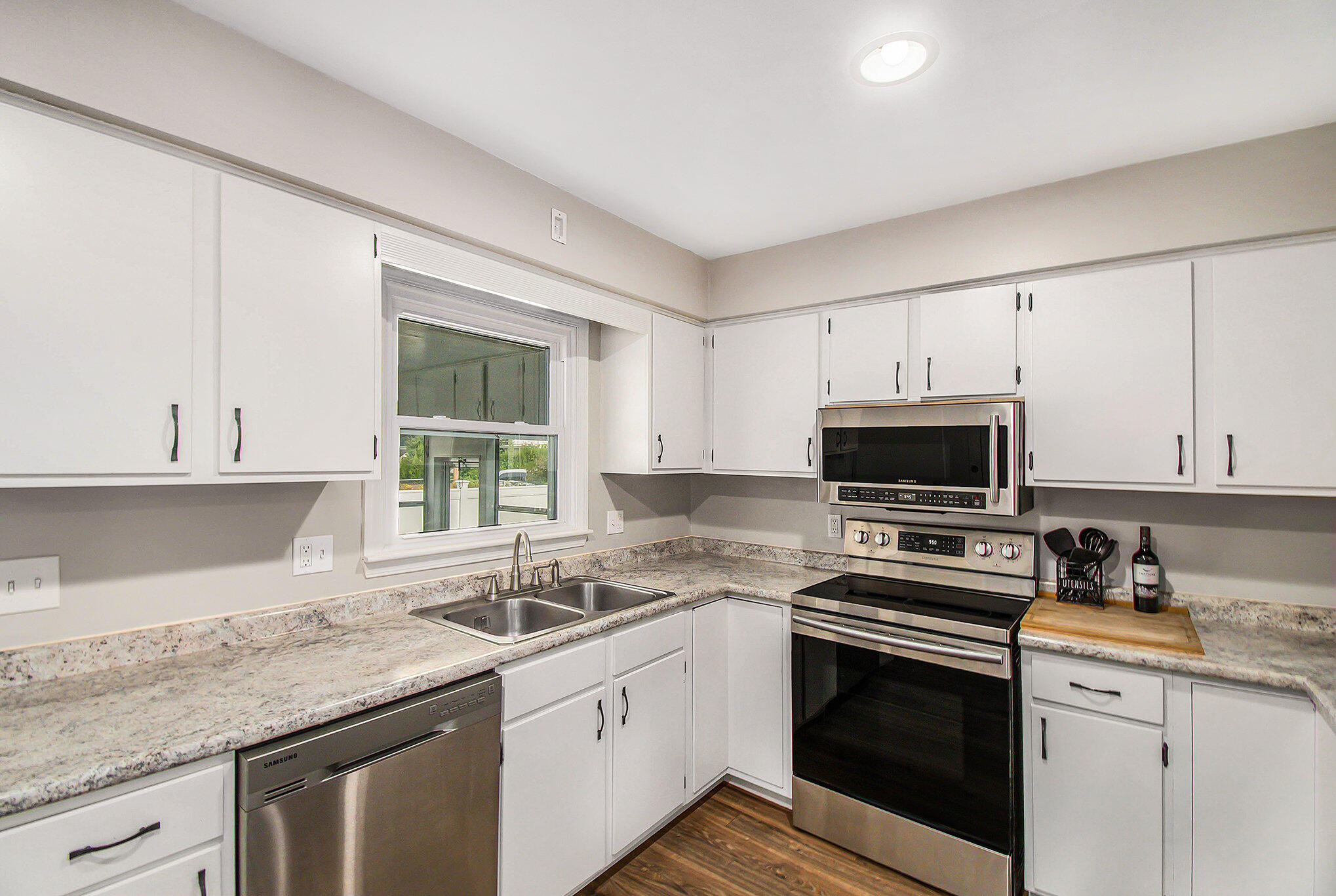724 Crescent Road Jackson, MI 49203 - Photo 8 of 25 012_ndp6013