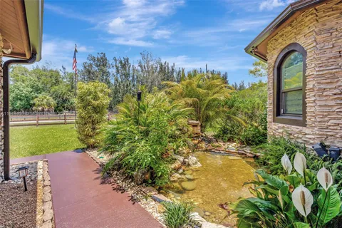 $1,095,000 | 13664 60th Street North, West Palm Beach, FL 33411