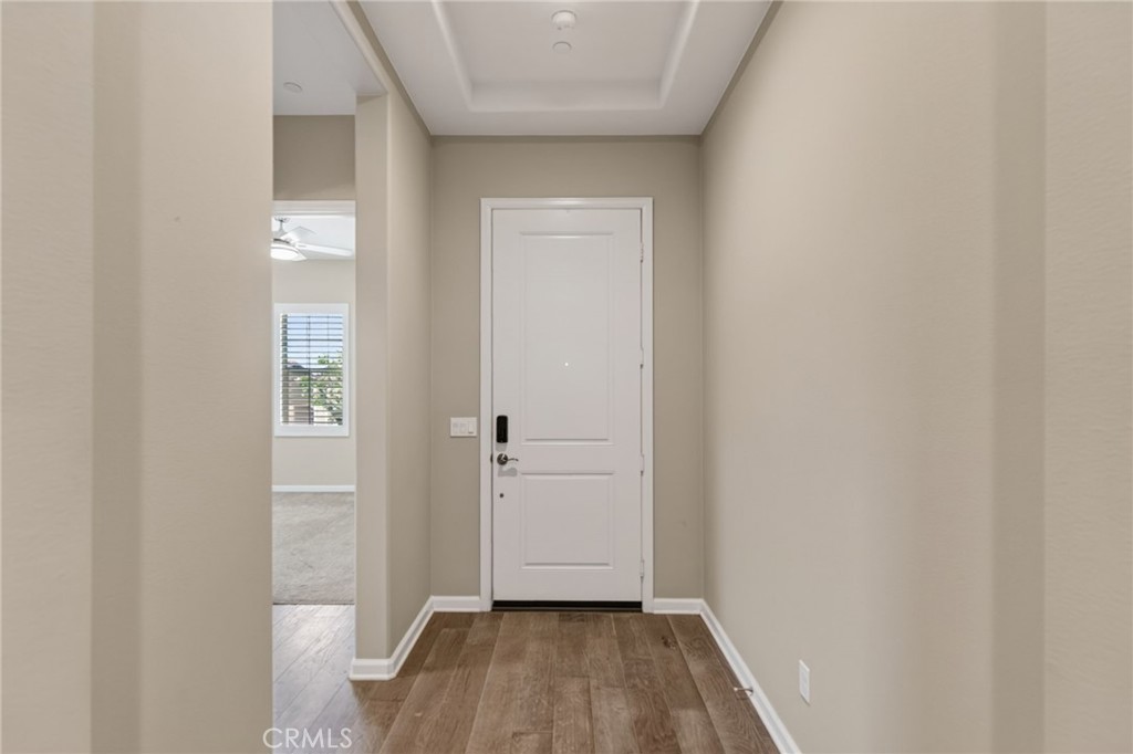 11137 Briar Rose Court Corona, CA 92883 - Photo 6 of 45 entry, notice the tray ceiling
