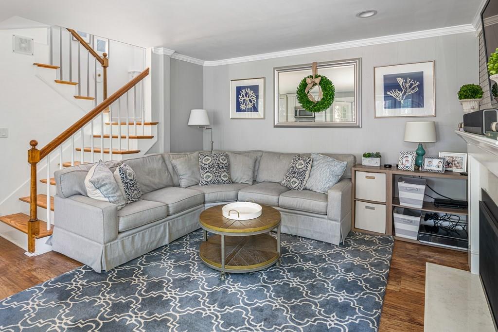 81 Townsend Road Scituate, MA 02066 - Photo 8 of 30 Gallery Image 8