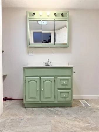 $139,900 | 1310 East 13th Court, Trenton, MO 64683