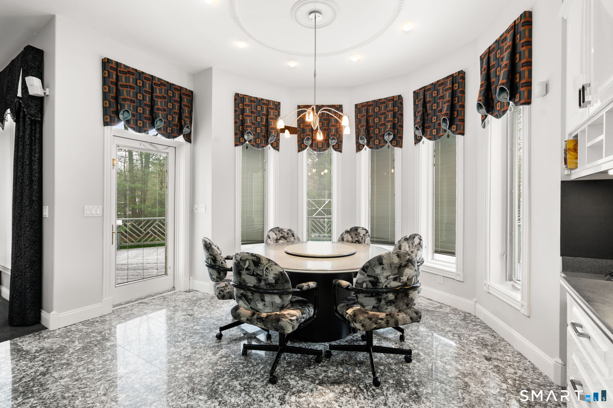 10 Faldu Road Windsor, CT 06095 - Photo 9 of 38