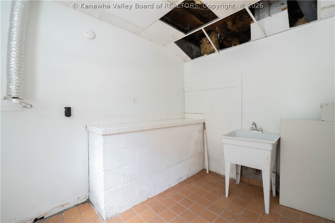 909 South Park Road Charleston, WV 25304 - Photo 13 of 13 Gallery Image 13