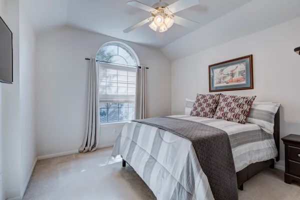 $579,500 | 78 East Evangeline Oaks Circle, The Woodlands, TX 77384