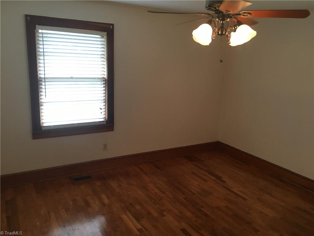 2084 Red Brush Road Mount Airy, NC 27030 - Photo 11 of 19 2nd bedroom