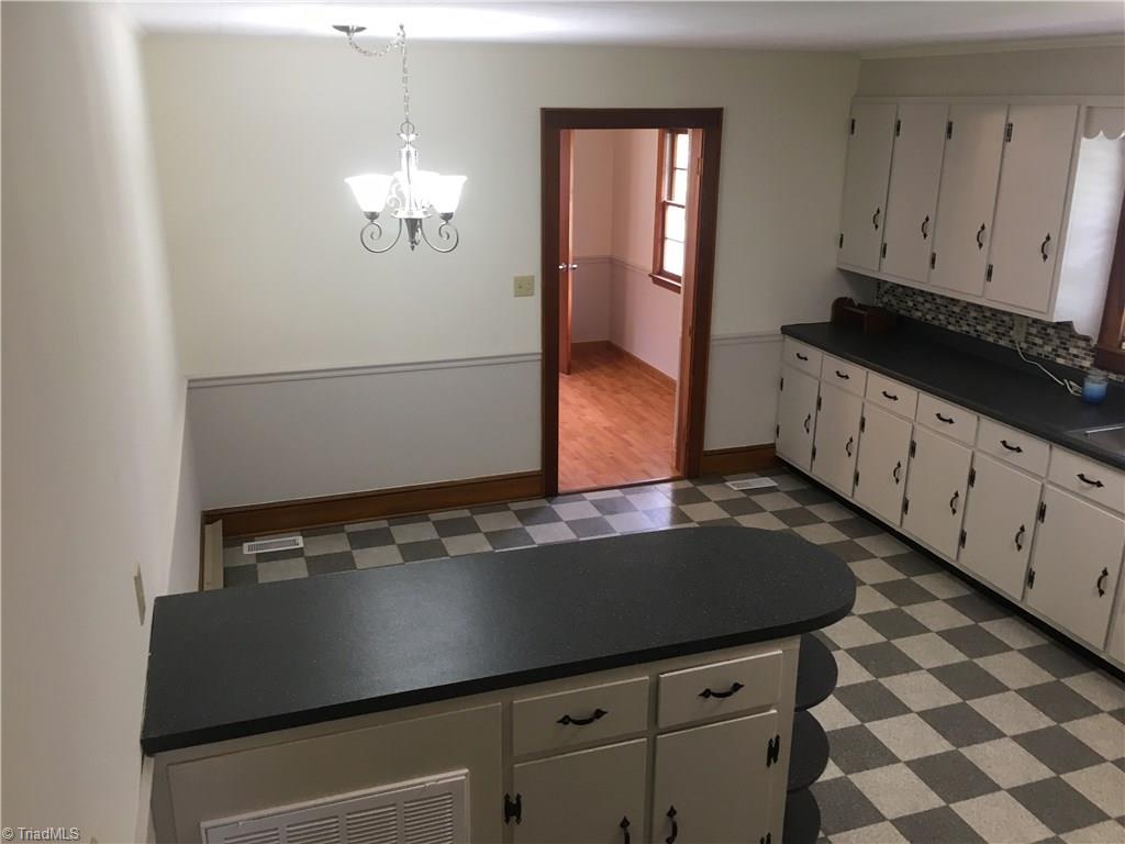2084 Red Brush Road Mount Airy, NC 27030 - Photo 6 of 19 Gallery Image 6