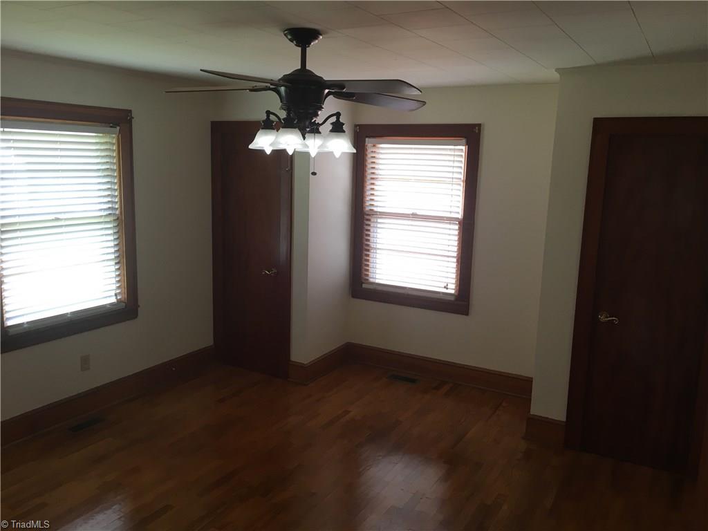 2084 Red Brush Road Mount Airy, NC 27030 - Photo 8 of 19 Master bedroom