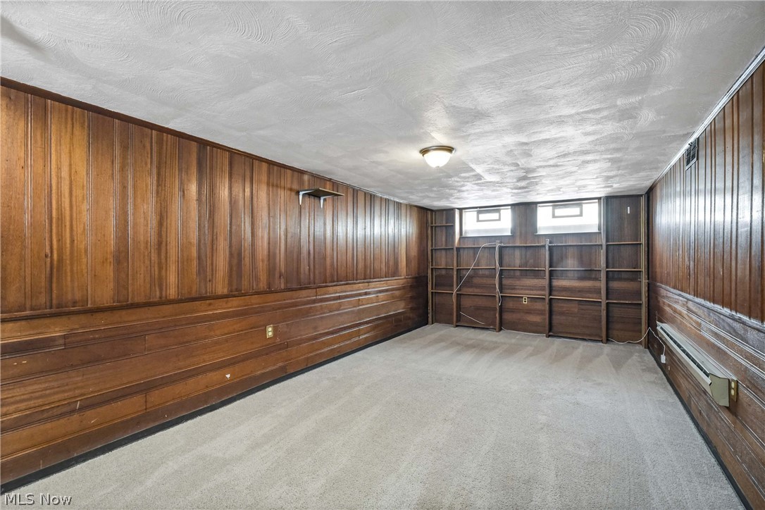 3537 Radcliffe Road Cleveland, OH 44121 - Photo 26 of 27