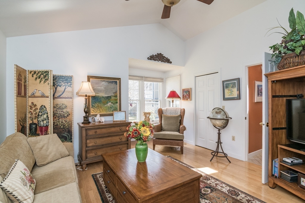 60 Amity Place, Unit 60 Amherst, MA 01002 - Photo 17 of 42