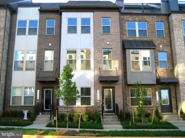 $3,400 | 13714 Cobble Loop, Woodbridge, VA 22193