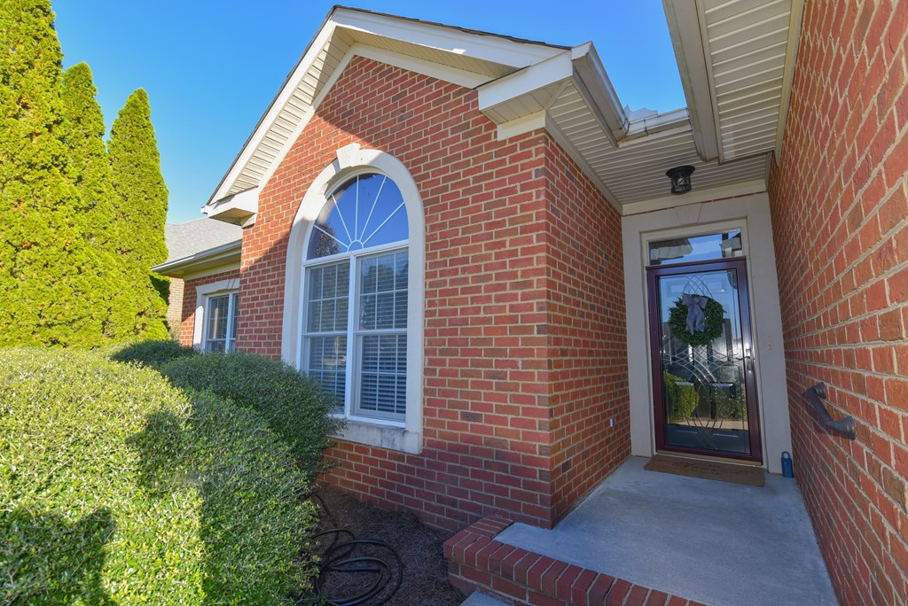 414 Rivers Run Greenwood, SC 29649 - Photo 4 of 36