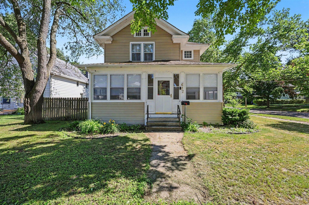 617 Union Street Jackson, MI 49203 - Photo 1 of 29