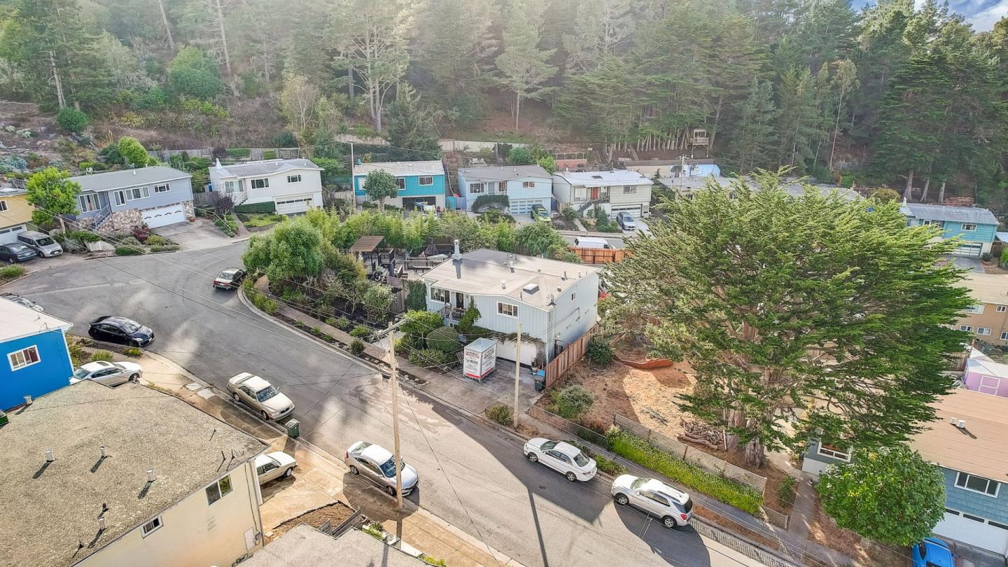 274 Hillside Drive Pacifica, CA 94044 - Photo 47 of 56 a view of city