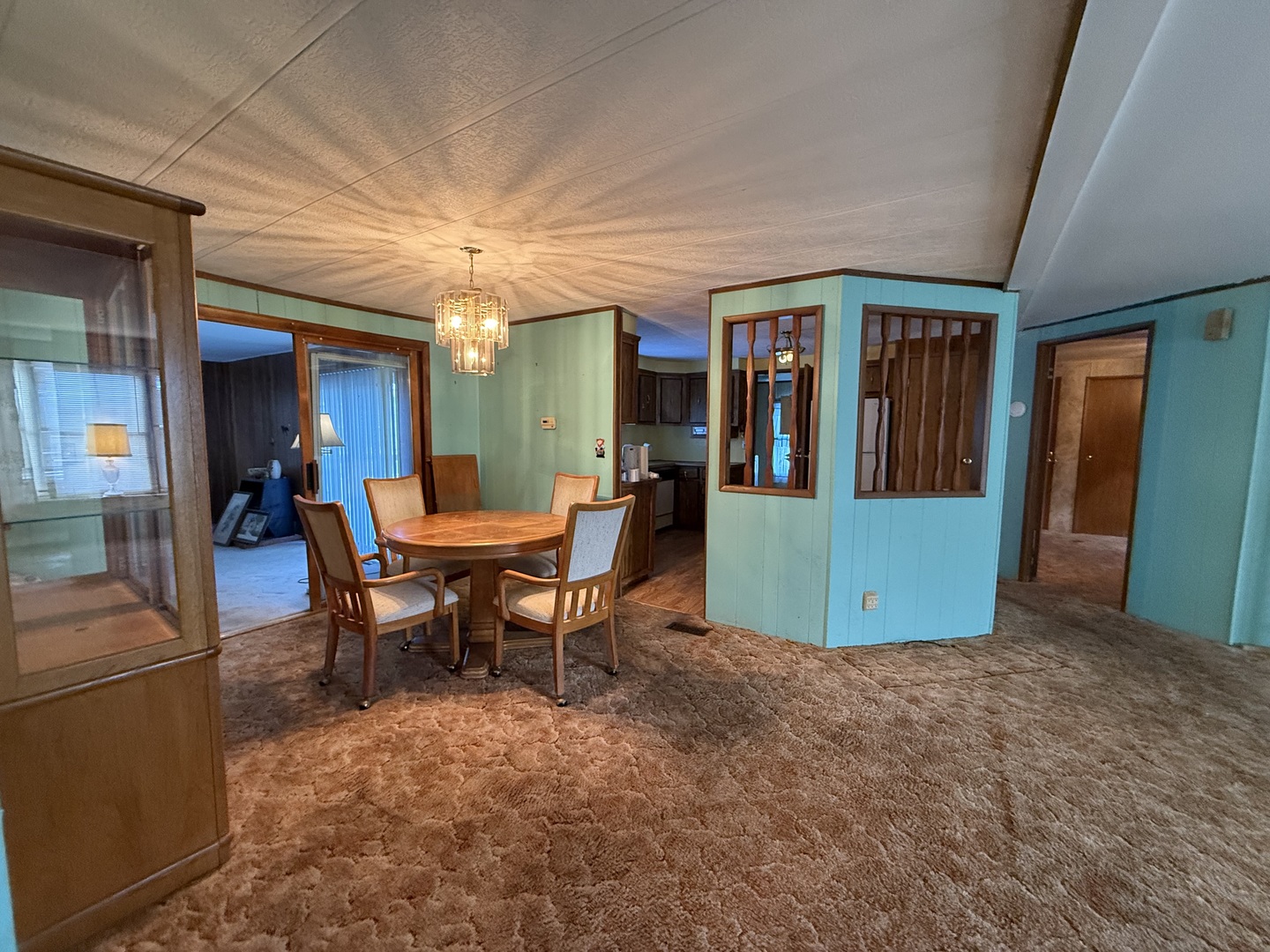 278 Blackthorn Road Matteson, IL 60443 - Photo 8 of 20 a view of a dining room with furniture window and outside view