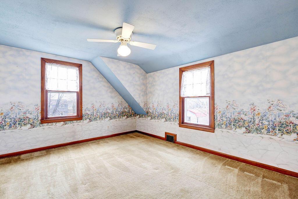 4915 Sawmill Road Columbus, OH 43235 - Photo 24 of 37 3rd Bedroom