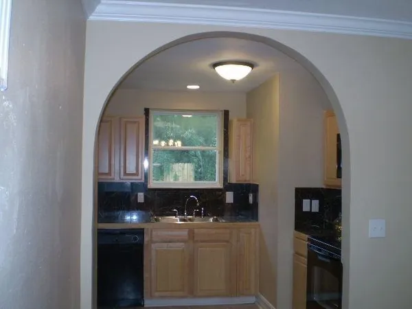 $1,385 | 2753 Kennedy Drive, Tallahassee, FL 32310