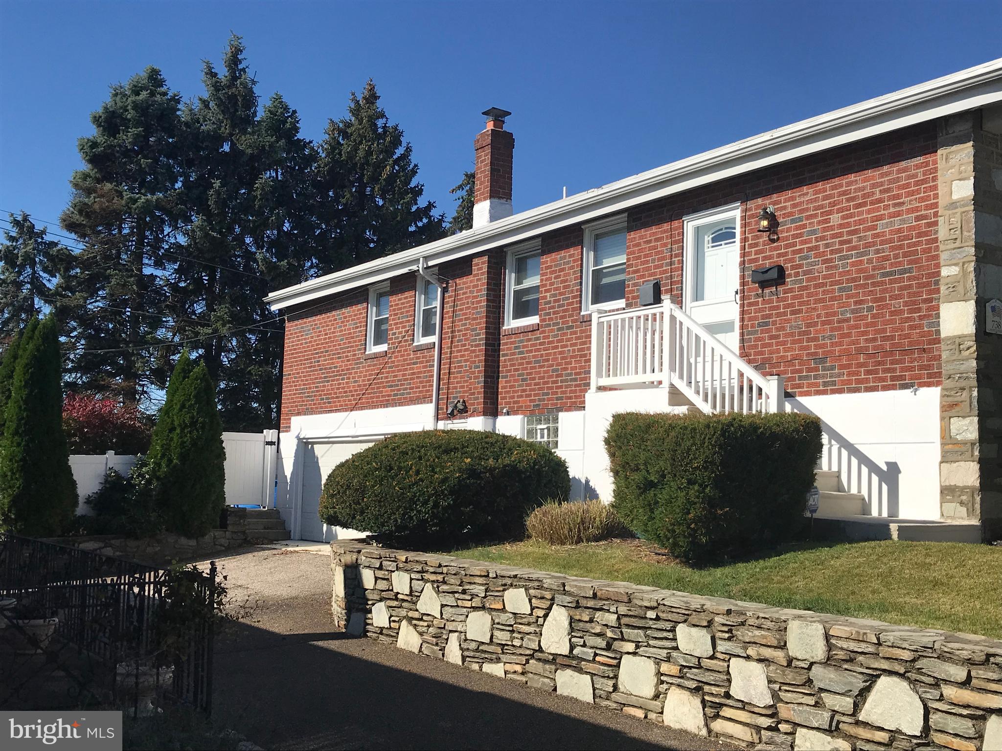 738 Charette Road Philadelphia, PA 19115 - Photo 2 of 26