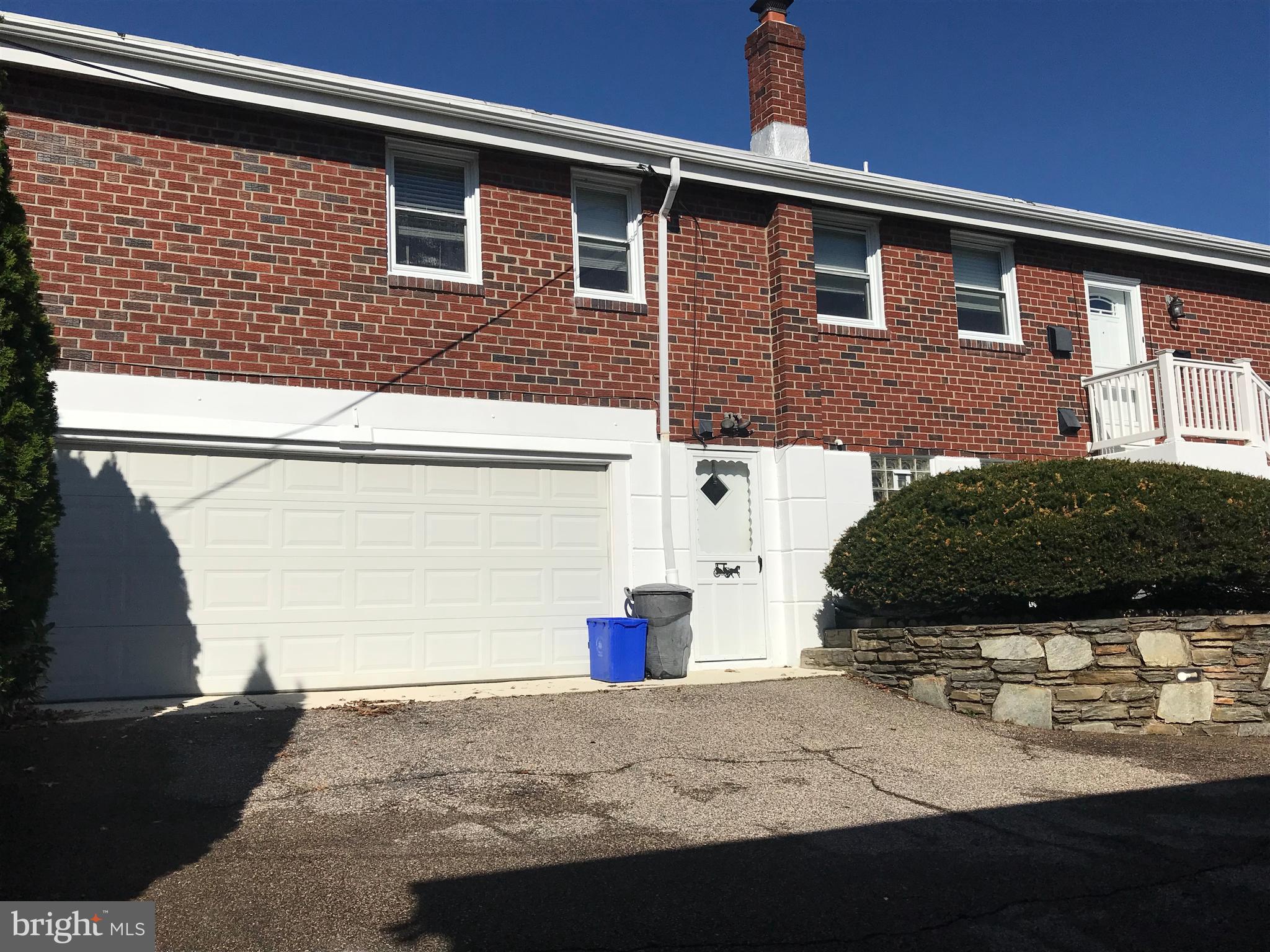 738 Charette Road Philadelphia, PA 19115 - Photo 4 of 26
