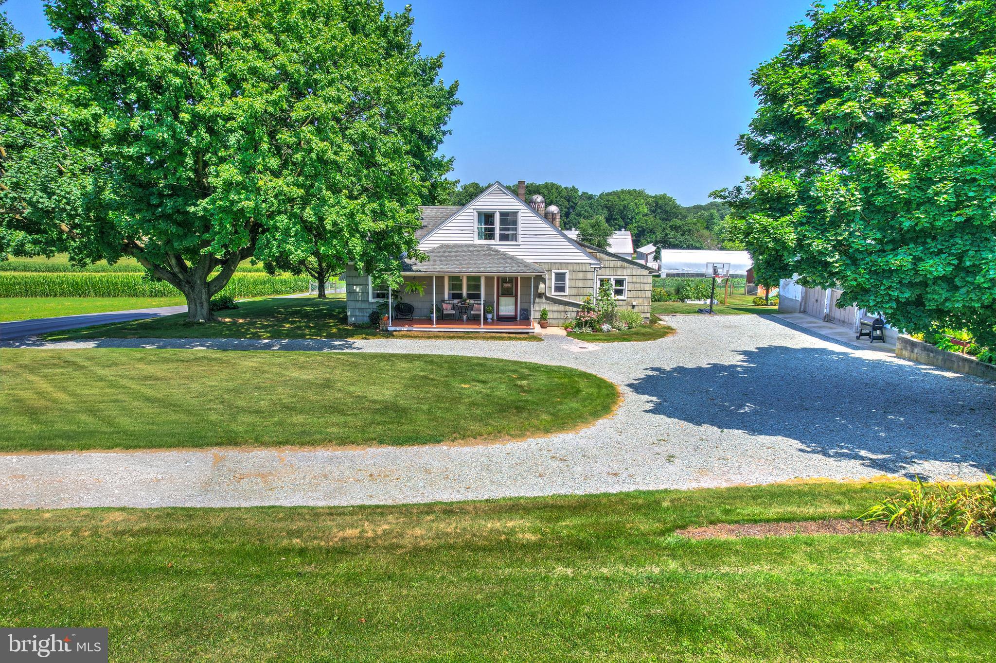 997 Smyrna Road Kinzers, PA 17535 - Photo 2 of 76 Gallery Image 2