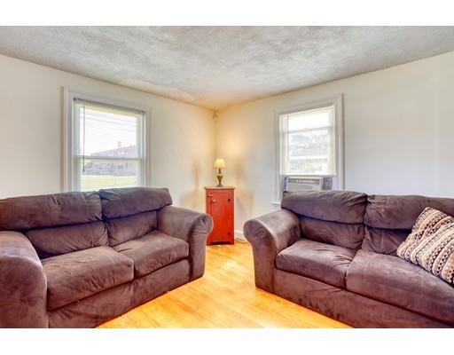 172 Windemere Street Springfield, MA 01104 - Photo 10 of 19 Gallery Image 10