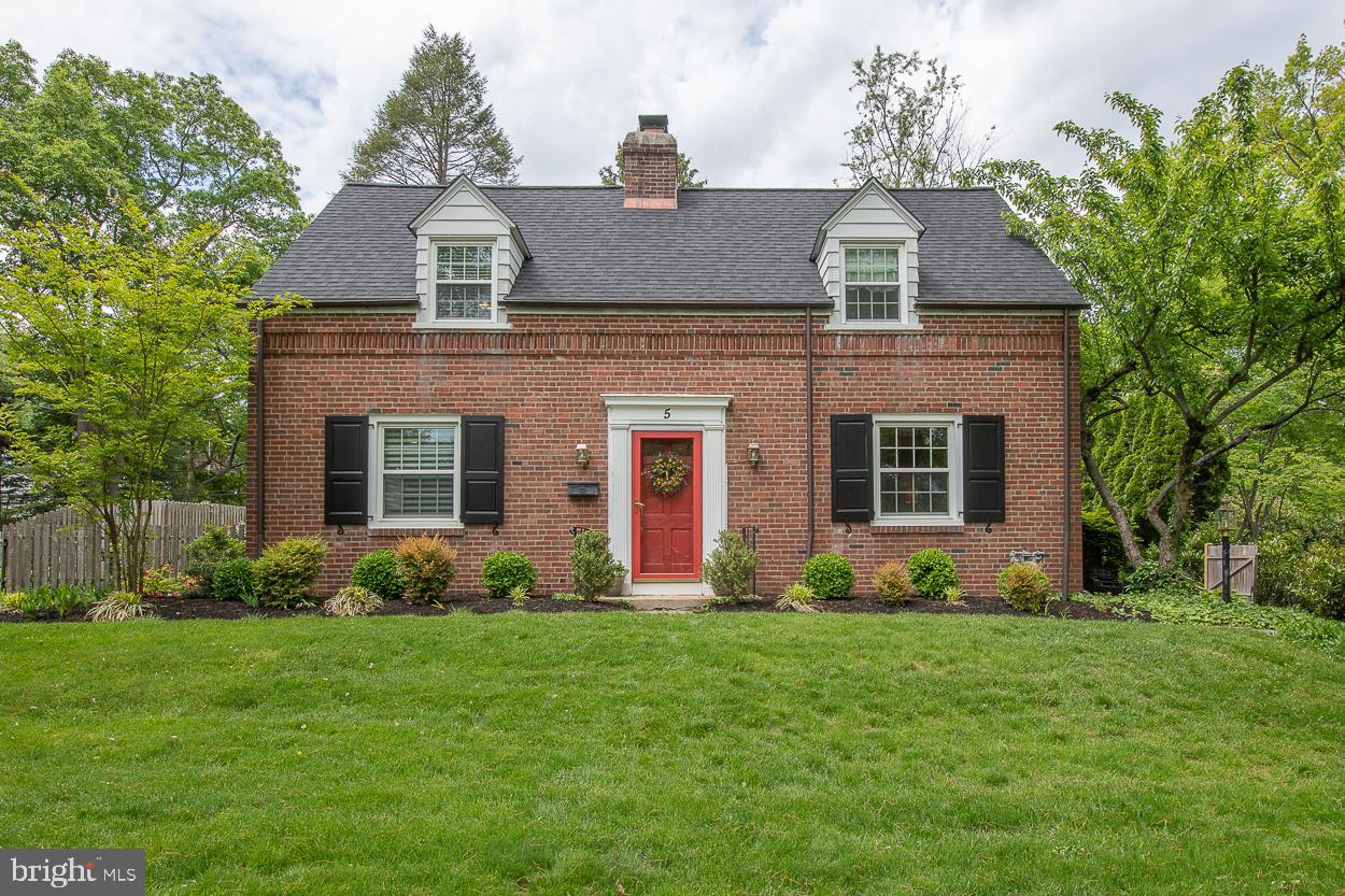 5 Chestnut Lane Wayne, PA 19087 - Photo 1 of 29 Welcome Home!