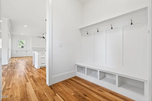 a view of an empty walk in closet