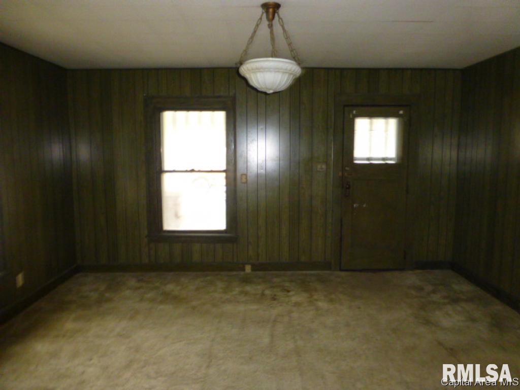 2501 East Ash Street Springfield, IL 62703 - Photo 2 of 13