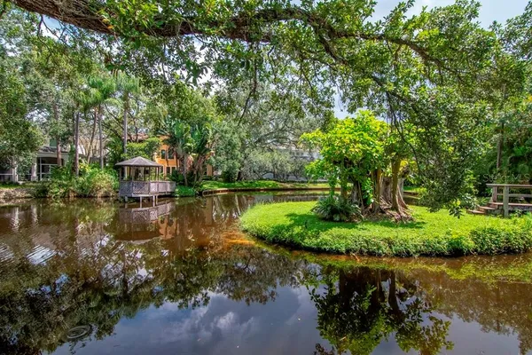 $489,000 | 2923 West Gandy Boulevard, Unit 2923, Tampa, FL 33611