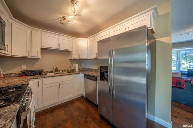 $150,000 | 109 Blossom Terrace, Washington, IL 61571