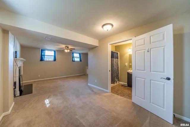 $150,000 | 109 Blossom Terrace, Washington, IL 61571